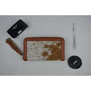 Cartera Pequeña de Cuero Vacuno Genuino LAXURA para Mujer, Producto Elegante y con Estilo - Product Image 2