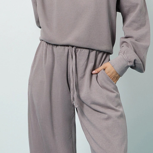 Survêtement pour femmes avec manches longues, design de haute qualité avec logo personnalisable, col rabattu lavé / fermeture à boutons - Product Image 3