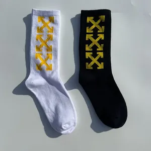 Calcetines Deportivos Unisex a Media Pantorrilla con Rayas, Estilo Urbano, Hip Hop, Skateboard, Estilo Universitario, Calcetines Largos de Algodón para Hombre y Mujer - Product Image 3