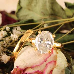 Oval Cut Diamond Solitaire Bridal Set For Women - Product Image 2