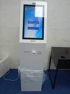 Soporte multilingüe Snappy Queue System para Clinic Bank Telecom Hospital-Dispensador de boletos de 21,5 pulgadas. - Product Image 4