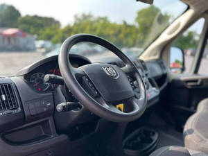 Auto Usado de Calidad a Precio Accesible, R-A-M Pro-Mas-ter 2020, Volante a la Izquierda - Product Image 2