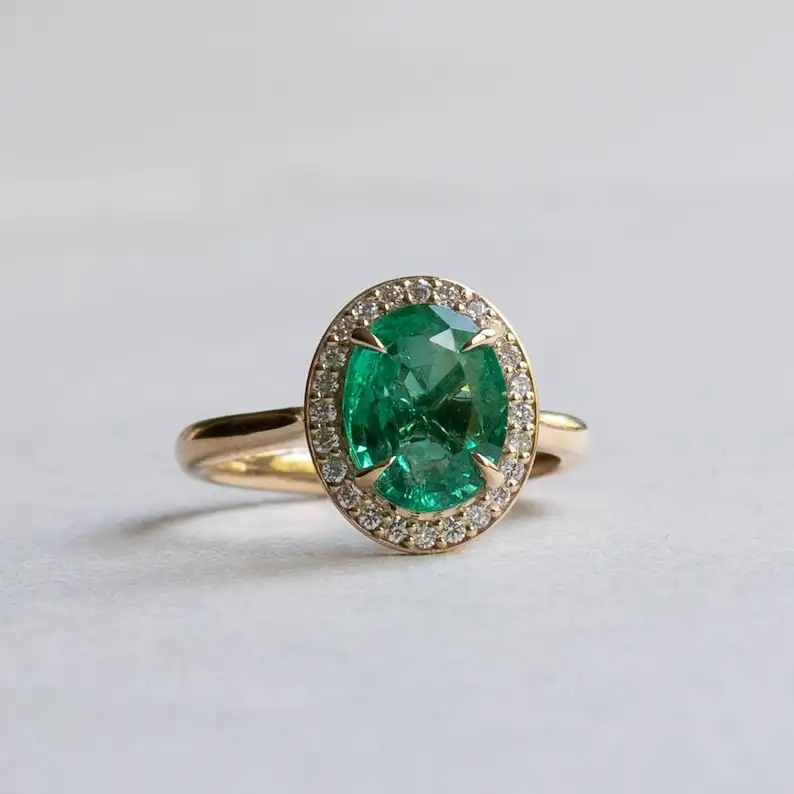 14k Halo Solitaire Diamond Ring Anel de diamante redondo branco com corte oval natural Emerald Gemstone Wedding Engagement Ring OEM ODM