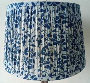 Pantalla de Lámpara de Tela Elegante y Artística, con Diseño Floral Suave, Hecha a Mano, de Lujo Moderno, Suministro Directo de Fábrica - Product Image 2