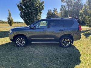 Autos usados listos para enviar: Toyota Land Cruiser <span class=keywords><strong>Prado</strong></span> <span class=keywords><strong>VX</strong></span> 2.8D 6AT 4WD SUV <span class=keywords><strong>2022</strong></span>. Auto listo para enviar. - Product Image 6