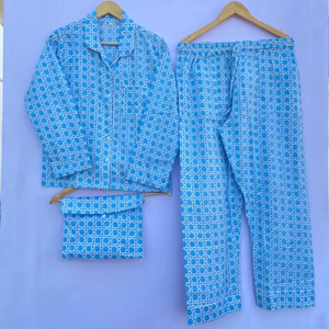 Conjunto de Pijama de Verano para Mujer, de Algodón, Suave y Transpirable, con Estampado Floral, Corte Ajustado, Cuello en V, Botones y Pantalón Largo - Product Image 1