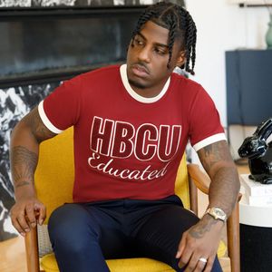 HBCU T-shirt en chenille noir et or pour hommes T-shirt en coton de qualité supérieure Vêtements de fraternité Doux Coupe confortable Logo brodé Vêtements classiques - Product Image 4