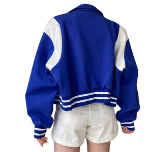 Veste décontractée pour femme, automne-hiver 2026, style varsity ample, blocs de couleur, chaude, veste de baseball varsity, veste d'hiver 2026 - Product Image 2