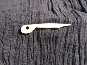 Carpeta de huesos Estilo medieval Hueso Nail Pick - Product Image 2