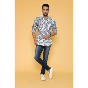 Camisa con estampado Ikat azul hecha a mano cómoda 100% algodón Floral verano Casual ropa de playa bloque impreso con colores azul blanco - Product Image 2