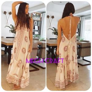 Venta al por mayor Rayon Om Print Halter Neck Maxi Dress Beach Wear - Product Image 3