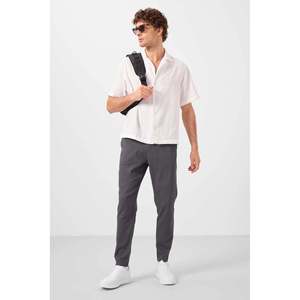Pantalones Chinos Tommylife para Hombre, Corte Estándar, Tejido Ligero y Elástico, Mezcla de Algodón Azul Marino, Cómodos para Uso Diario - Product Image 3