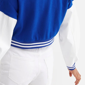 Veste de baseball universitaire pour femme de haute qualité, couleur personnalisable, logo, respirante, écologique, matelassée en nylon, laine/cuir - Product Image 4