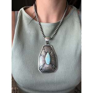 Bobby Johnson # Pendentif en argent sterling et turquoise (8 pièces) avec technologie d'incrustation à sertissage clos - Product Image 2