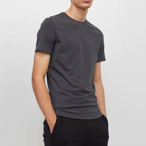 T-shirt unisexe haut de gamme à manches courtes à col ras du cou personnalisé - Product Image 1