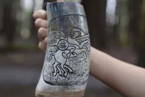 Taza de cuerno hecha a mano por Humayun World Crafts, vasos únicos, duraderos y auténticos para cada ocasión - Product Image 2