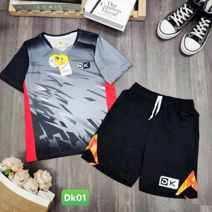 Ensemble de badminton complet en mélange de polyester-élasthanne extensible confortable de qualité supérieure pour hommes, de différentes couleurs - Product Image 5