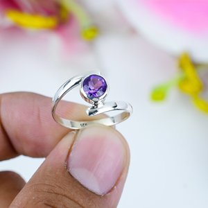 Bague en argent sterling 925 avec améthyste naturelle |   Bague élégante en pierres précieuses faite à la main pour femmes |   Vente en gros disponible - Product Image 3