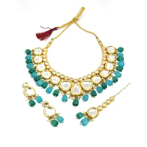 Ensemble de colliers à double rangée en ornement Kundan fait main pour femmes, base bleue/verte avec placage or, pour mariages, bijoux de mariée - Product Image 5