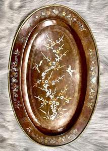 Plateaux gravés les plus vendus pour servir les ustensiles de cuisine Dernier présentoir de plateaux de service en bois avec OEM ODM personnalisé de dernière qualité - Product Image 4