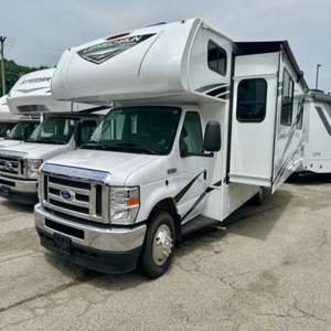 Coachmen Leprechaun RVs รถบ้านขนาดเล็กรถออฟโรดตั้งแคมป์4x4ทันสมัยมีความสามารถในการนอน6คน - Product Image 1