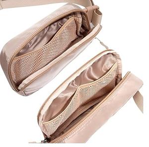 Sac banane personnalisé unisexe en nylon imperméable avec ceinture de hanche sac à bandoulière pour les excursions en plein air voyages activités de motards - Product Image 6