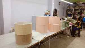 Abat-jour coniques modernes en macramé en tissu de lin fait main élégant, avec housses plissées froncées pour lampes de chevet et lampes sur pied, prix raisonnable - Product Image 4