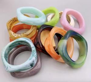 สร้อยข้อมือโบฮีเมียนทำด้วยมือสำหรับผู้หญิงกำไลข้อมือเรซินฝังดอกไม้งานฝีมือที่ไม่ซ้ำกัน - Product Image 4