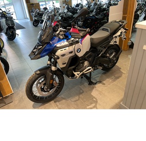 Nueva Motocicleta BMW de Doble Propósito R1300GS Adventure 2025 OEM para Armar con 5 Años de Garantía y Opciones de Financiamiento - Product Image 1