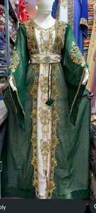 2026 Magnifique Kaftan Vert Modeste pour Femmes Musulmanes KSA Émirats Arabes Unis, Perlé et Pailleté, Fait Main, en Polyester Respirant, Longueur Ras du Sol, Col en V - Product Image 4