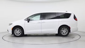 Chrysler Pacifica Touring L FWD 2024 Usado en Excelentes Condiciones - Product Image 5