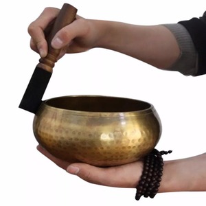 Bol musical en laiton antique de designer avec finition gravée adapté à la décoration rituels de guérison spirituelle et au yoga de méditation - Product Image 6