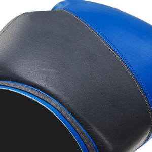 Guantes de boxeo con cierre de velcro seguro para un fácil ajuste y ajuste Guantes de boxeo de alta calidad con material transpirable - Product Image 4