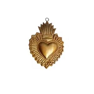 Oro antiguo acabado Metal Sagrado Corazón pájaro patrón colgante Milagros corazón sagrado para pared decorativo católico regalo y decoración - Product Image 3