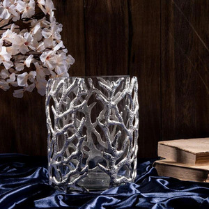 Elegante portavelas, tarro de diseño moderno que cumple con el tarro de portavelas atemporal de brillo suave, ilumina tu hogar con elegancia - Product Image 1