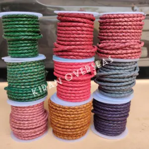 普通颜色的Bolo编织皮革绳，用于皮革时尚饰品制作手链，项链饰品制作