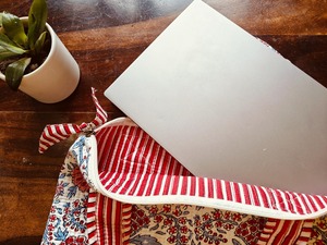 100% Pure Cotton <b>Quilted</b> Laptop Case Handmade Business Style 15\"-17\" Laptop Protector Bag in Creamy White Red Floral Print - Product Image 4