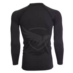 Profesional Made MMA Rash Guard Mejor material MMA Rash Guard 2025 Último diseño MMA Rash Guard - Product Image 3