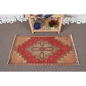 พรมขนสัตว์วินเทจขนาด1.8x3.3ฟุตสีแดงและสีเบจแบบปะต่อดีไซน์นามธรรมสำหรับห้องนั่งเล่นทางเข้าหรือในบ้านทำจากยาง - Product Image 1