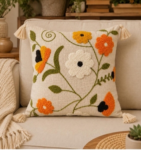 Cojín Decorativo Bordado a Mano con Flores de Algodón, Cojín Boho con Diseño de Amapola y Borlas para Decoración del Hogar - Product Image 1