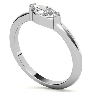 Bague de fiançailles solitaire SHREYA DIAM en moissanite taille ovale, monture à griffes en argent 925, tendance et classique pour femme - Product Image 3