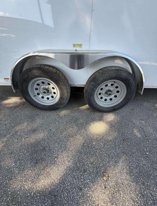 Remolque de Carga Cerrado 7x14 con Sistema Hidráulico Duradero y Componentes Centrales de Engranajes para Remolque de Tractor - Product Image 6