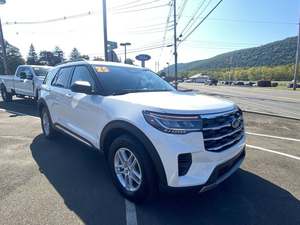 รถฟอร์ด เอ็กซ์พลอเรอร์ แอคทีฟ AWD SUV ปี 2024 มือสอง ยาง R20 พวงมาลัยซ้าย ภายในสีเข้ม เบาะหนัง เกียร์อัตโนมัติ กล้องมองหลัง - Product Image 2