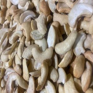 Nueces de Anacardo Crudas Blancas de Alta Calidad, Empaquetado en Bolsa de PP de Grado Alimenticio, Envío al por Mayor a Europa W320 - Product Image 2