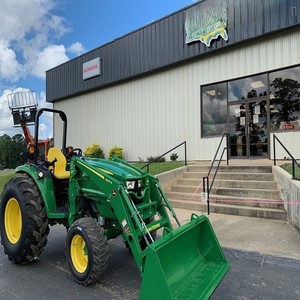 Tractor John Deeree 4052M 4WD usado de calidad superior a la venta en stock con envío rápido en condiciones de trabajo confiables - Product Image 3