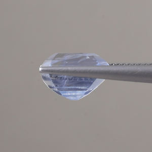 Zafiro Azul Natural Suelto |   Joya Ligera con Certificación IGI, Corte Cojín de Grado AAA de 11x9 mm, 7.71 Quilates, Tratada Térmicamente - Product Image 2