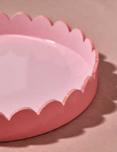 ถาดเสิร์ฟทรงกลมเคลือบแล็กเกอร์สีชมพูพร้อมขอบทรงหอยเชลล์ถาดตกแต่งโต๊ะกาแฟและความบันเทิงในบ้าน - Product Image 4