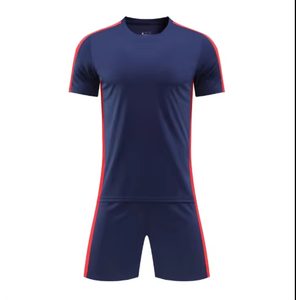 Tenue de football confortable pour adultes, vêtements de sport respirants, personnalisables, de haute qualité, fabriqués par des professionnels, séchage rapide - Product Image 6