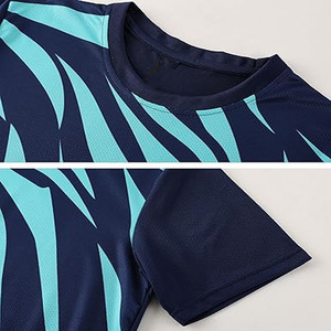 Camiseta de fútbol de Color sólido más vendida, uniforme de equipo de fútbol para hombres, uniformes de fútbol sublimados de secado rápido con logotipo personalizado - Product Image 4