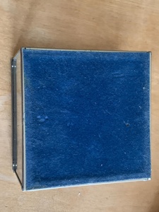 Boîte à bagues en verre peinte à la main Organisateur de bijoux en verre et métal Cadre polonais antique pour les fiançailles de mariage d'anniversaire - Product Image 6